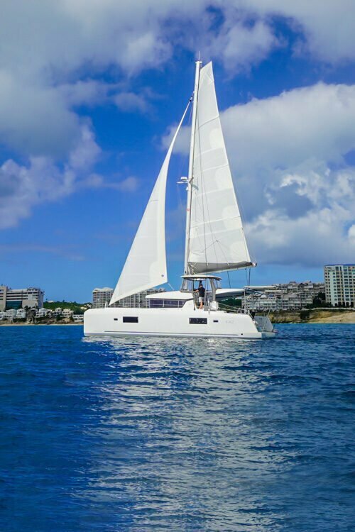 New 42ft Luxury Catamaran
